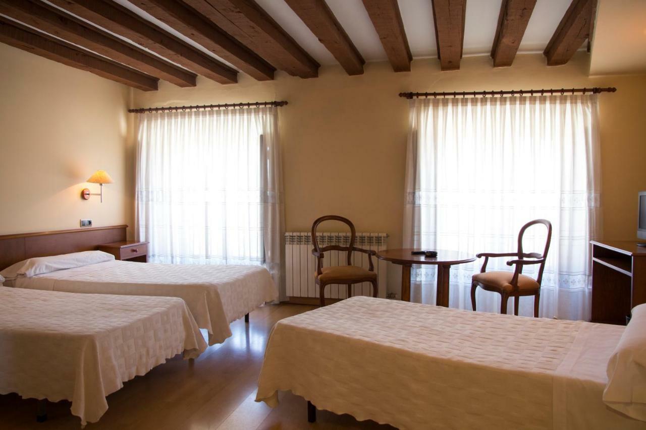 Tirso De Molina Hotel Almazán Kültér fotó